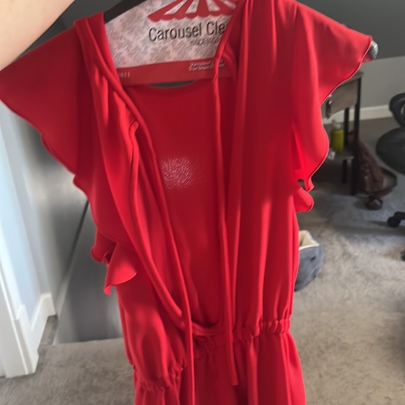 Red Wilfred ruffle shoulder romper size small - Picture 2 of 3